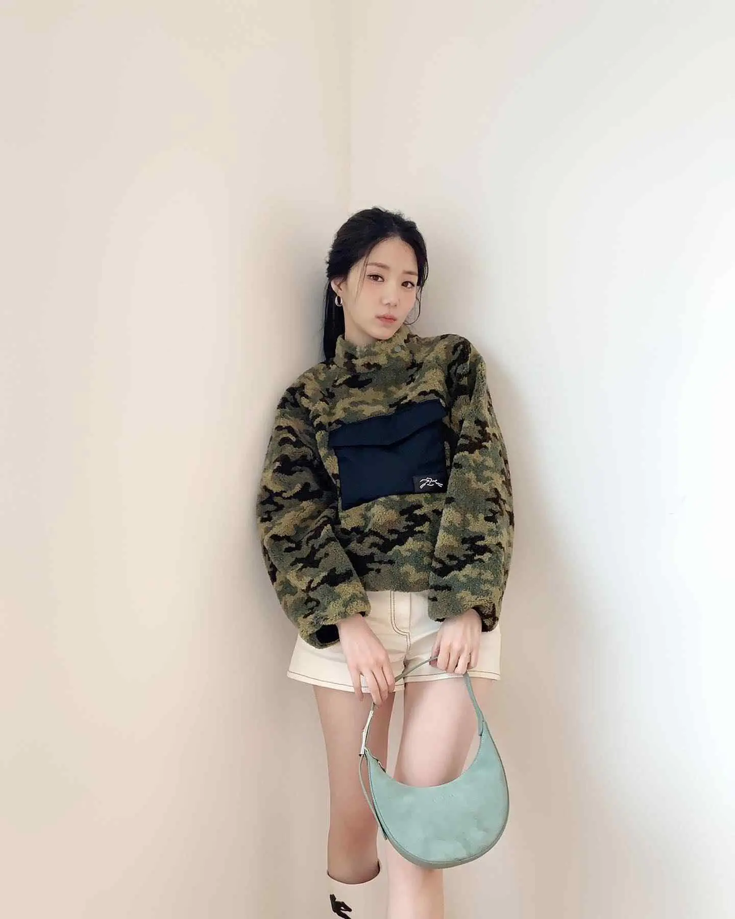 Shin Ji Yeon (Single's Inferno) - shin-ji-yeon-singles-inferno-hot-11.webp